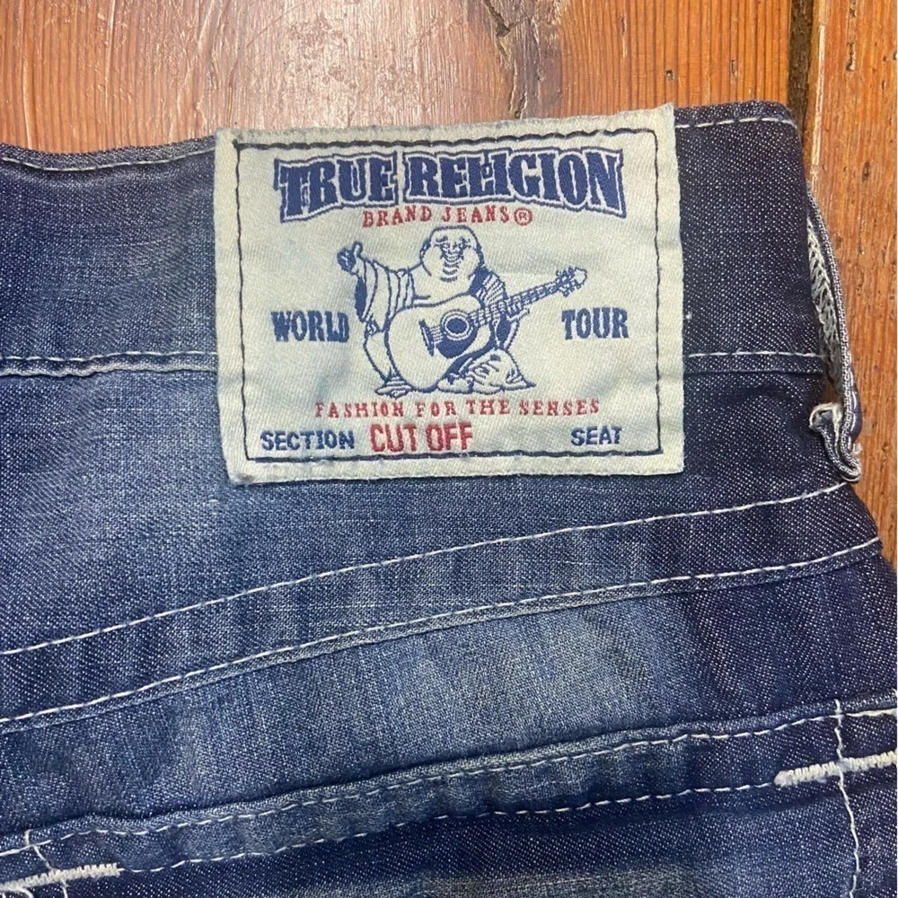 True Religion Men’s Ricky Straight Cut Off Shorts Size 31 Denim Skater Grunge